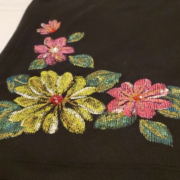 Express Jeans Black Floral L. Tank Top - Picture 5 of 5